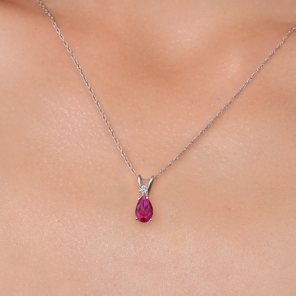 Pendant in 14K White Gold