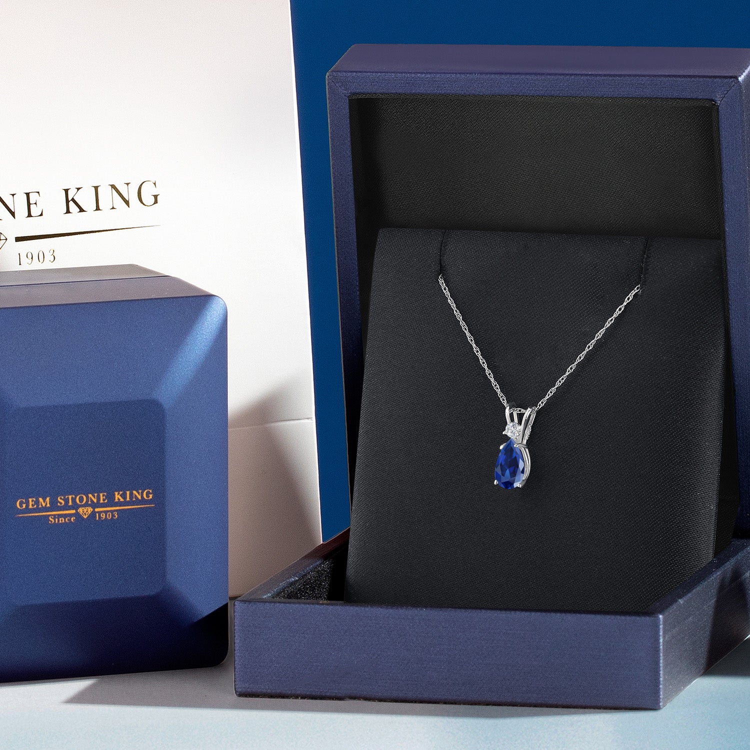 Pendant in 14K White Gold