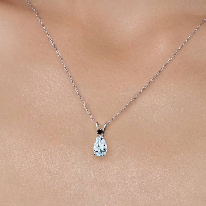 Pendant in 14K White Gold