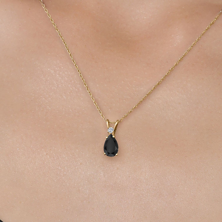Pendant in 14K Yellow Gold