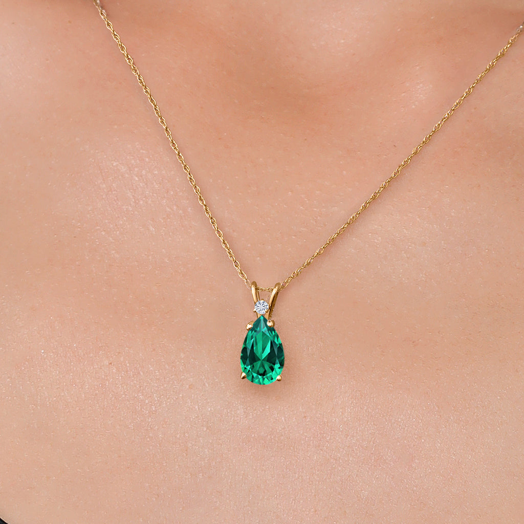 Pendant in 14K Yellow Gold