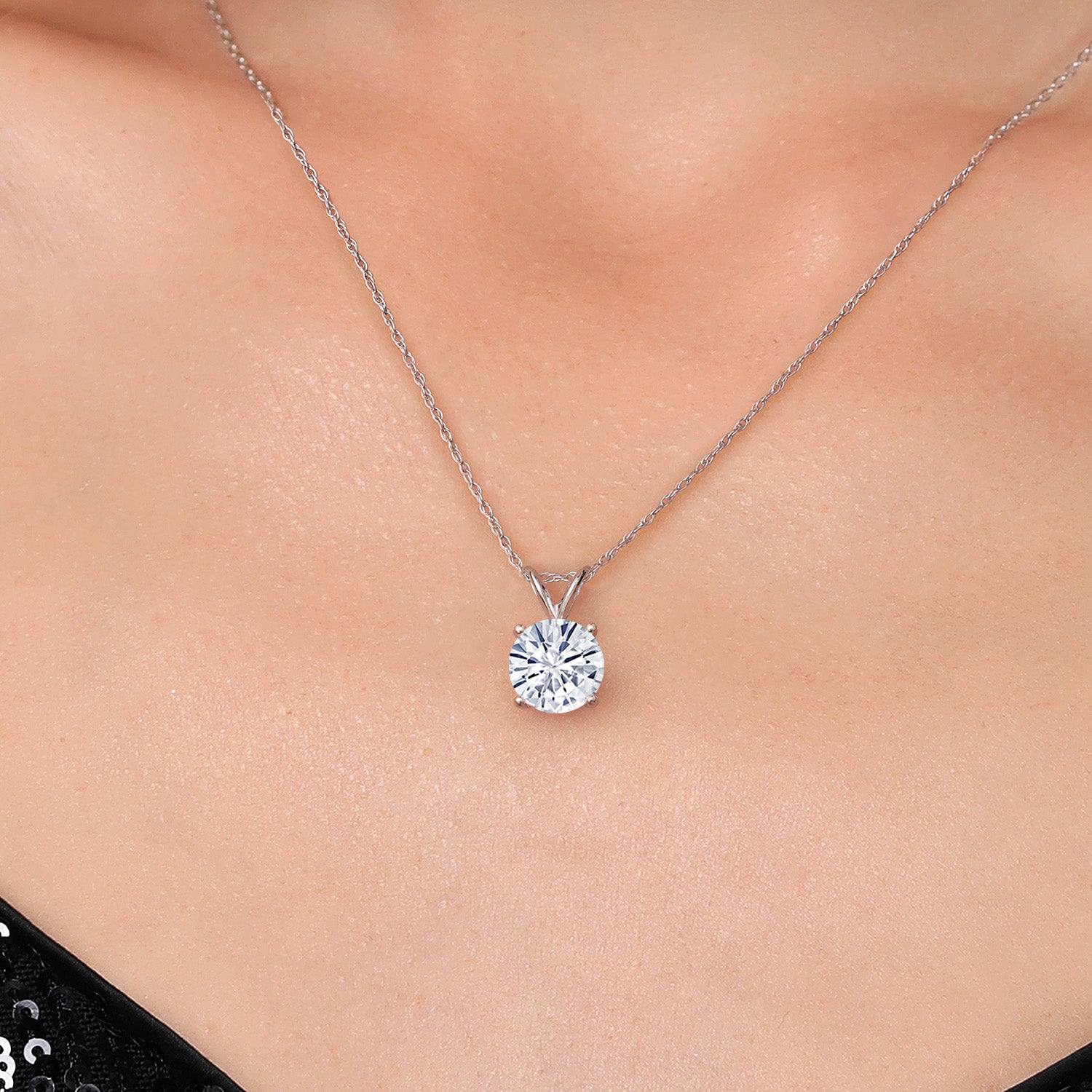 Pendant in 14K White Gold