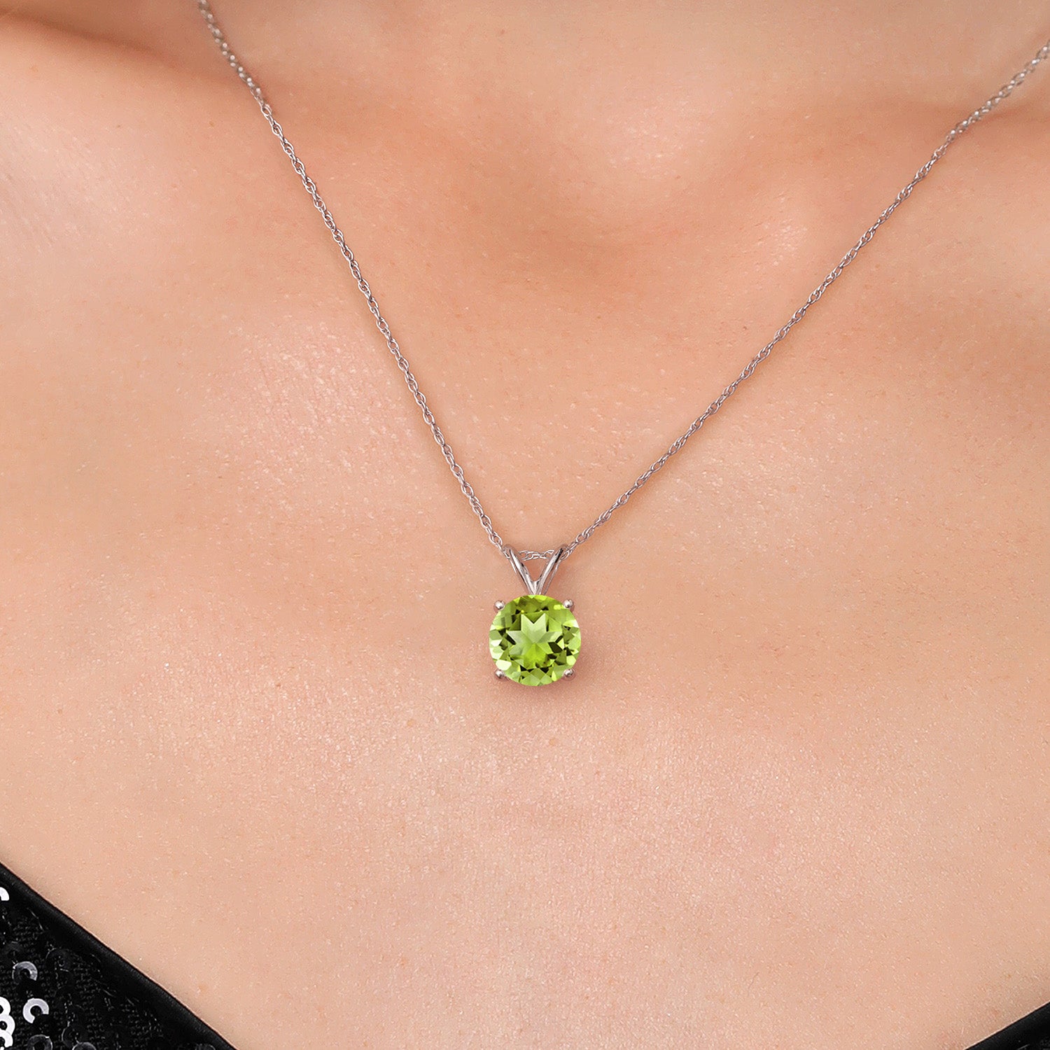 Pendant in 14K White Gold