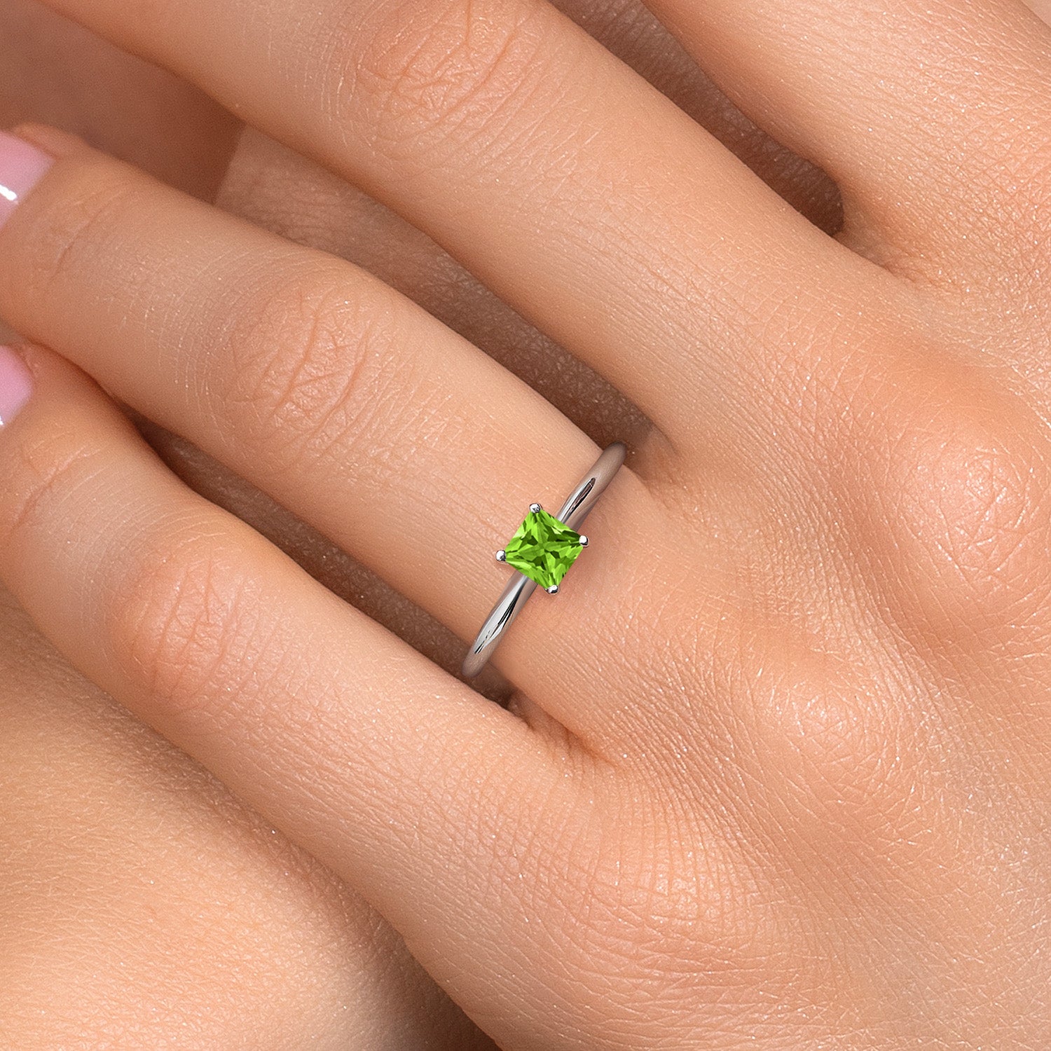 Ring in 14K White Gold