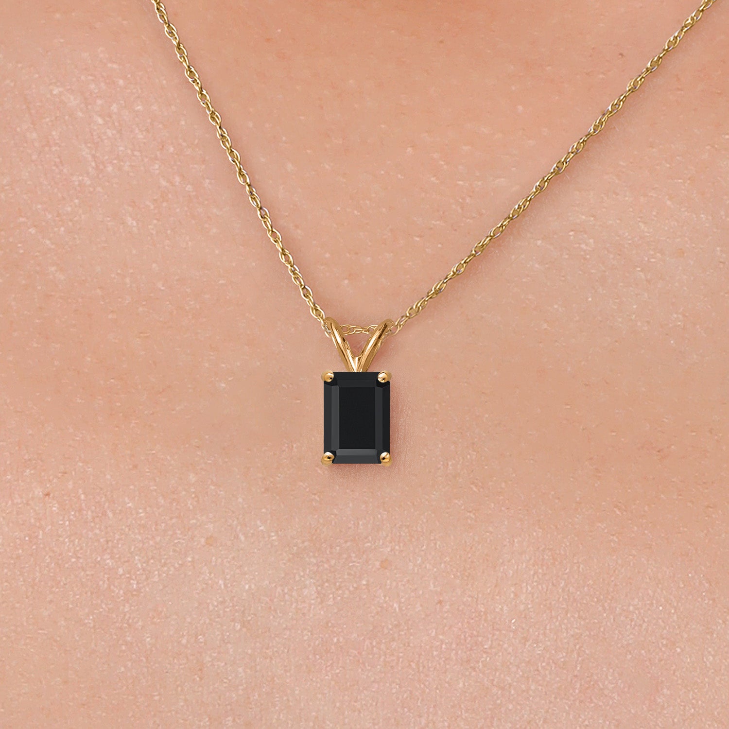 Pendant in 14K Yellow Gold