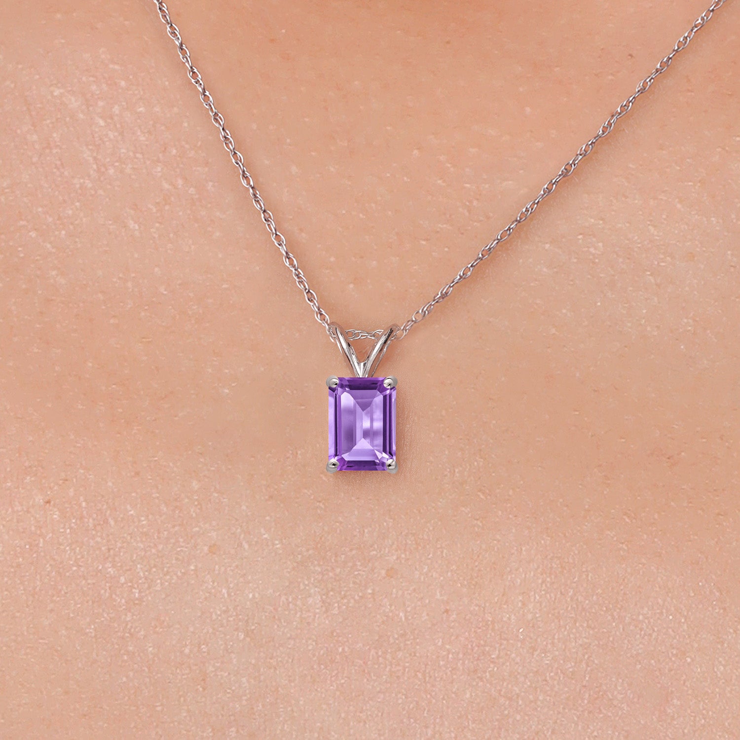 Pendant in 14K White Gold