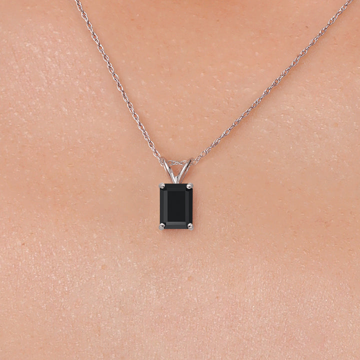Pendant in 14K White Gold