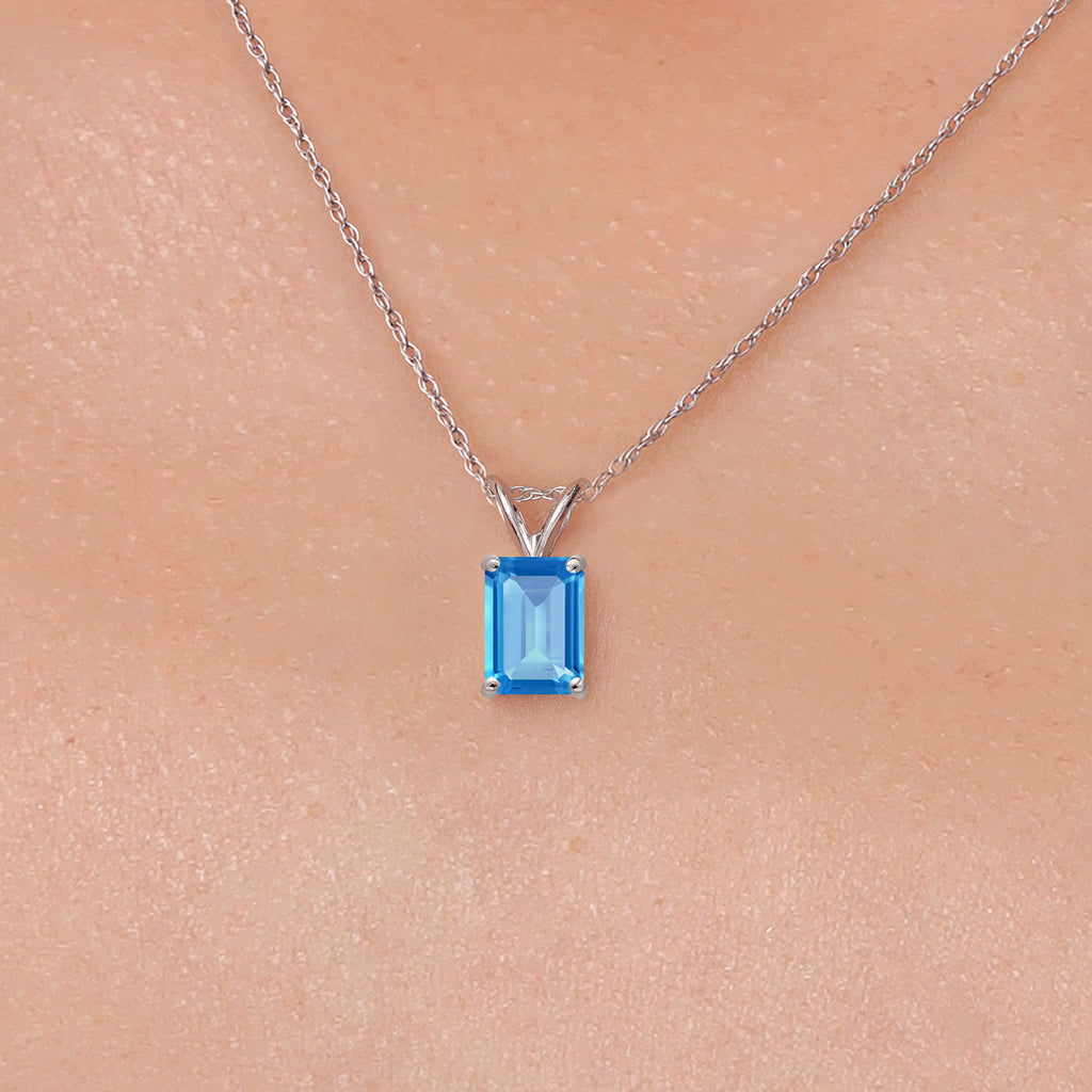 Pendant in 14K White Gold