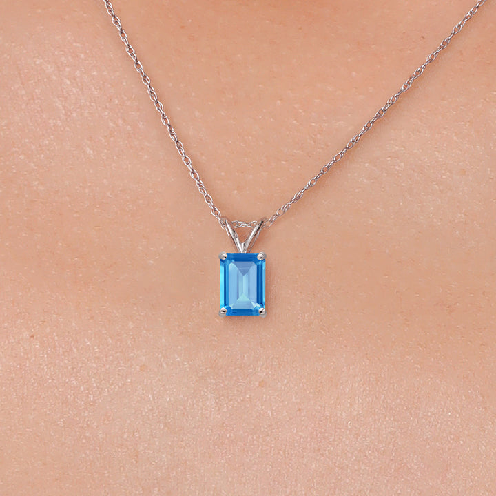 Pendant in 14K White Gold