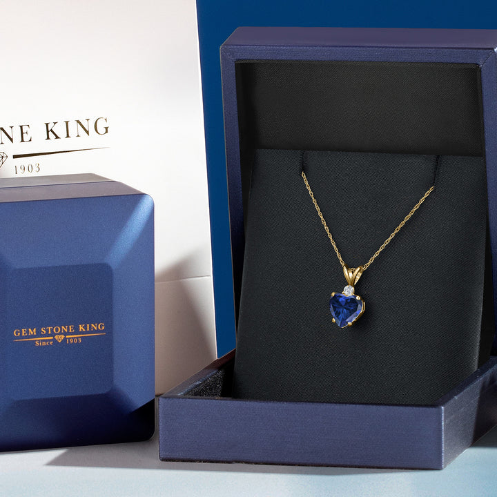 Pendant in 14K Yellow Gold