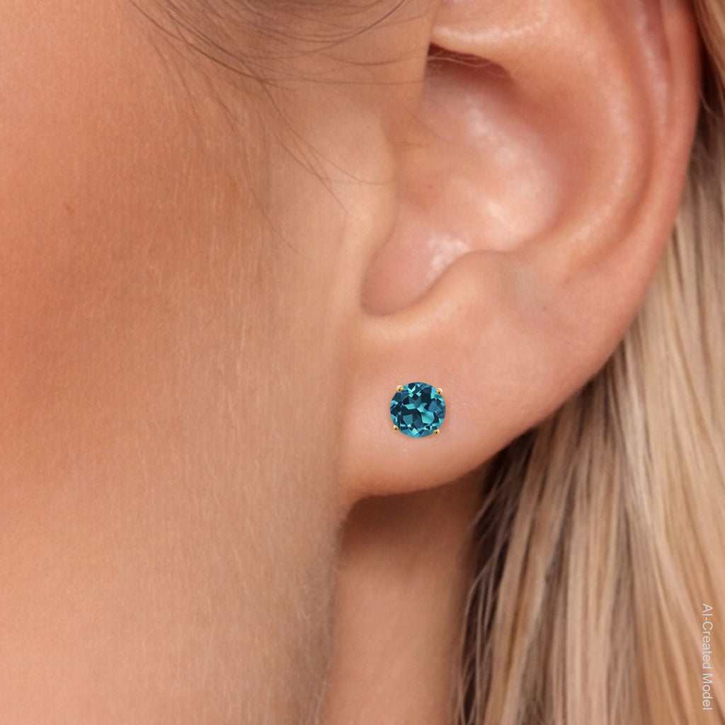 Earrings in 14K Yellow Gold