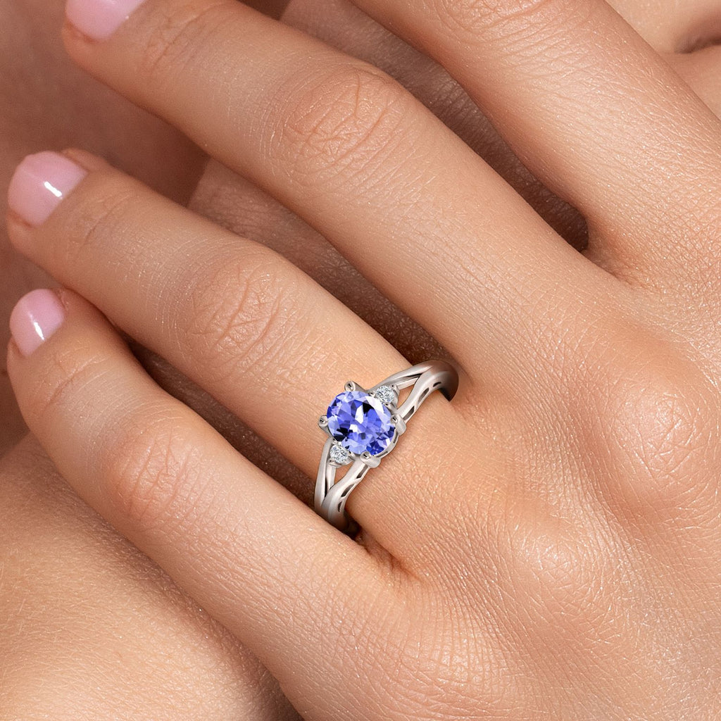 Amethyst - February_7_Ring in 925 Sterling Silver
