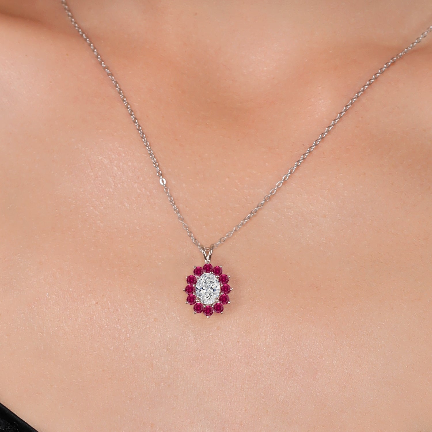 Pendant in 14K White Gold