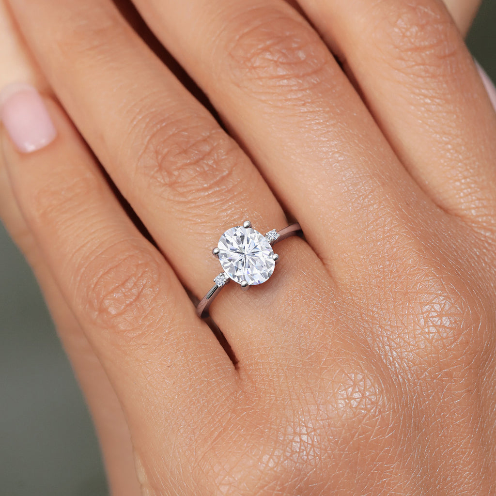 Moissanite_7_Ring in 925 Sterling Silver