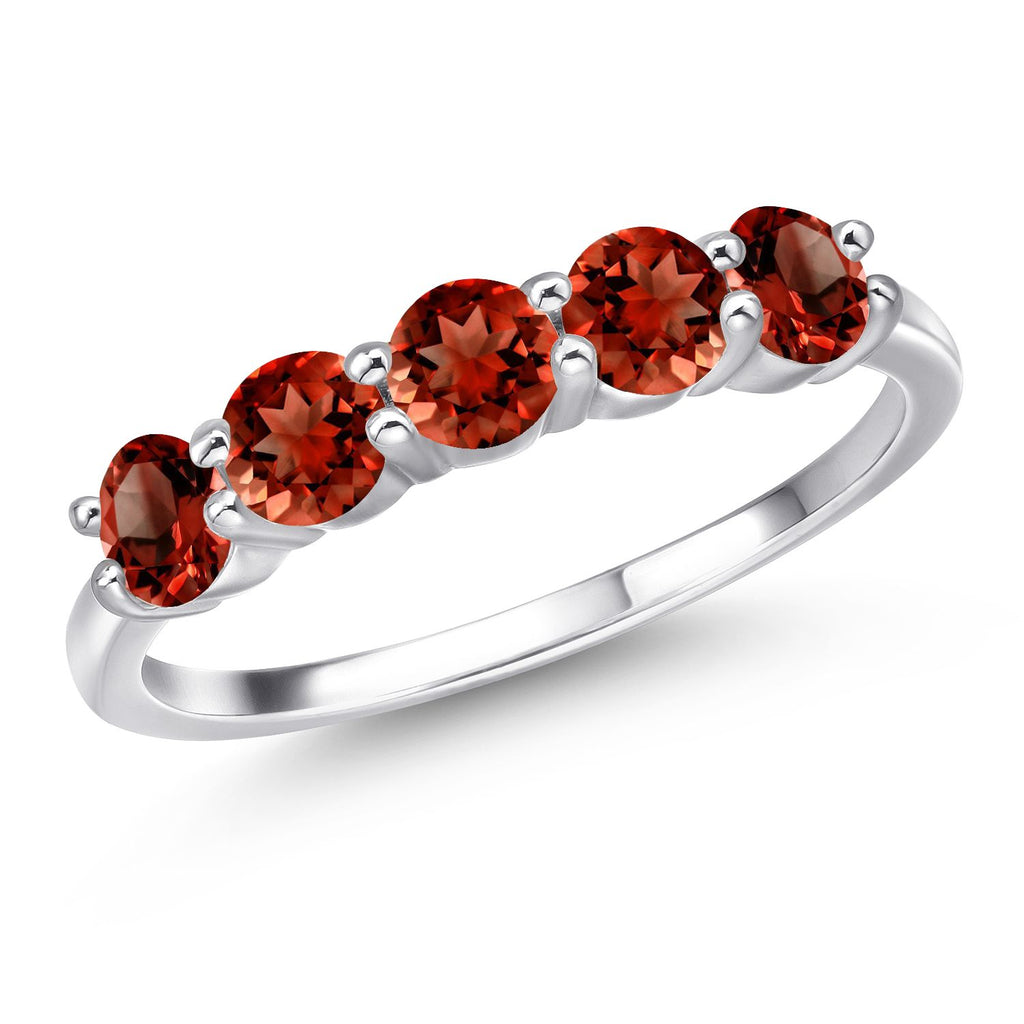 Garnet - January_8_Ring in 925 Sterling Silver