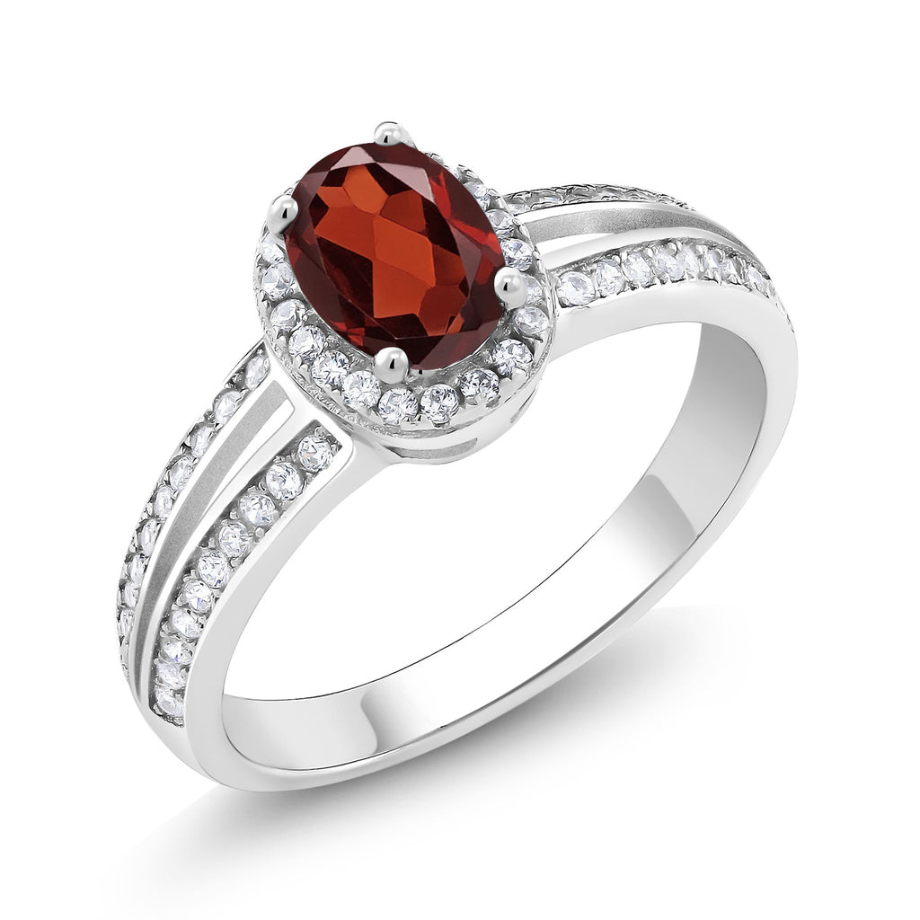 Garnet - January_7_Ring in 925 Sterling Silver