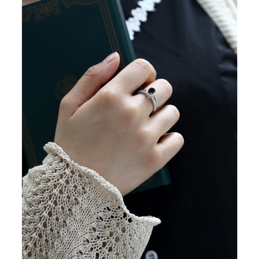 Onyx - December_7_Ring in 925 Sterling Silver