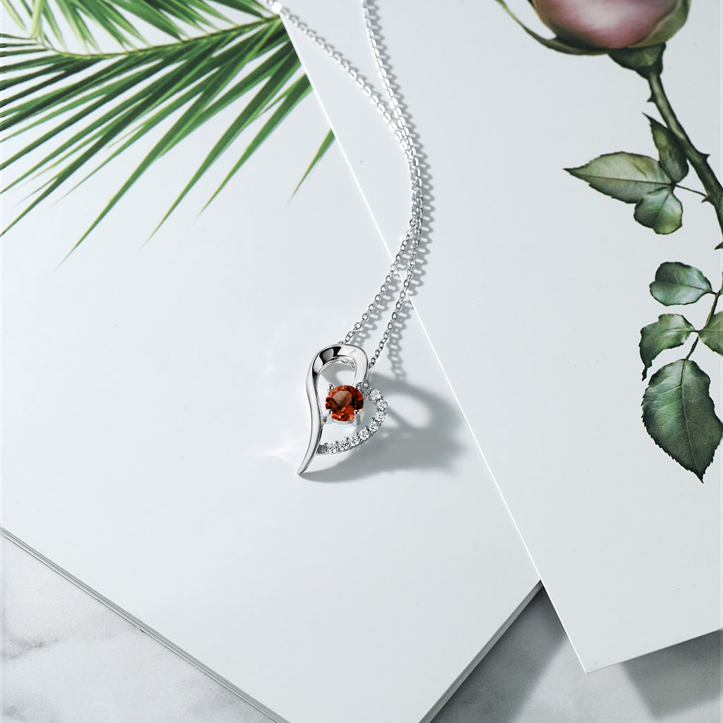 Garnet - January_Pendant in 925 Sterling Silver