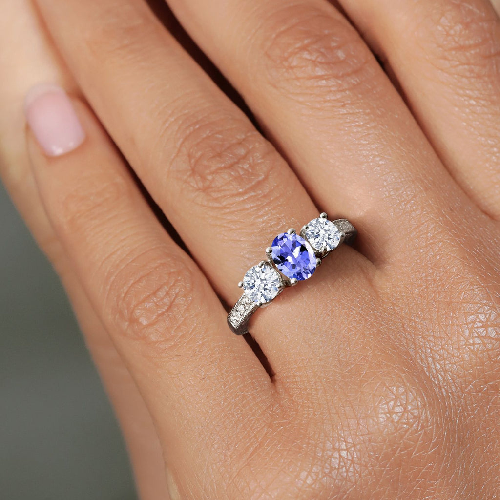 Tanzanite AAA and Zirconia_7_Ring in 925 Sterling Silver