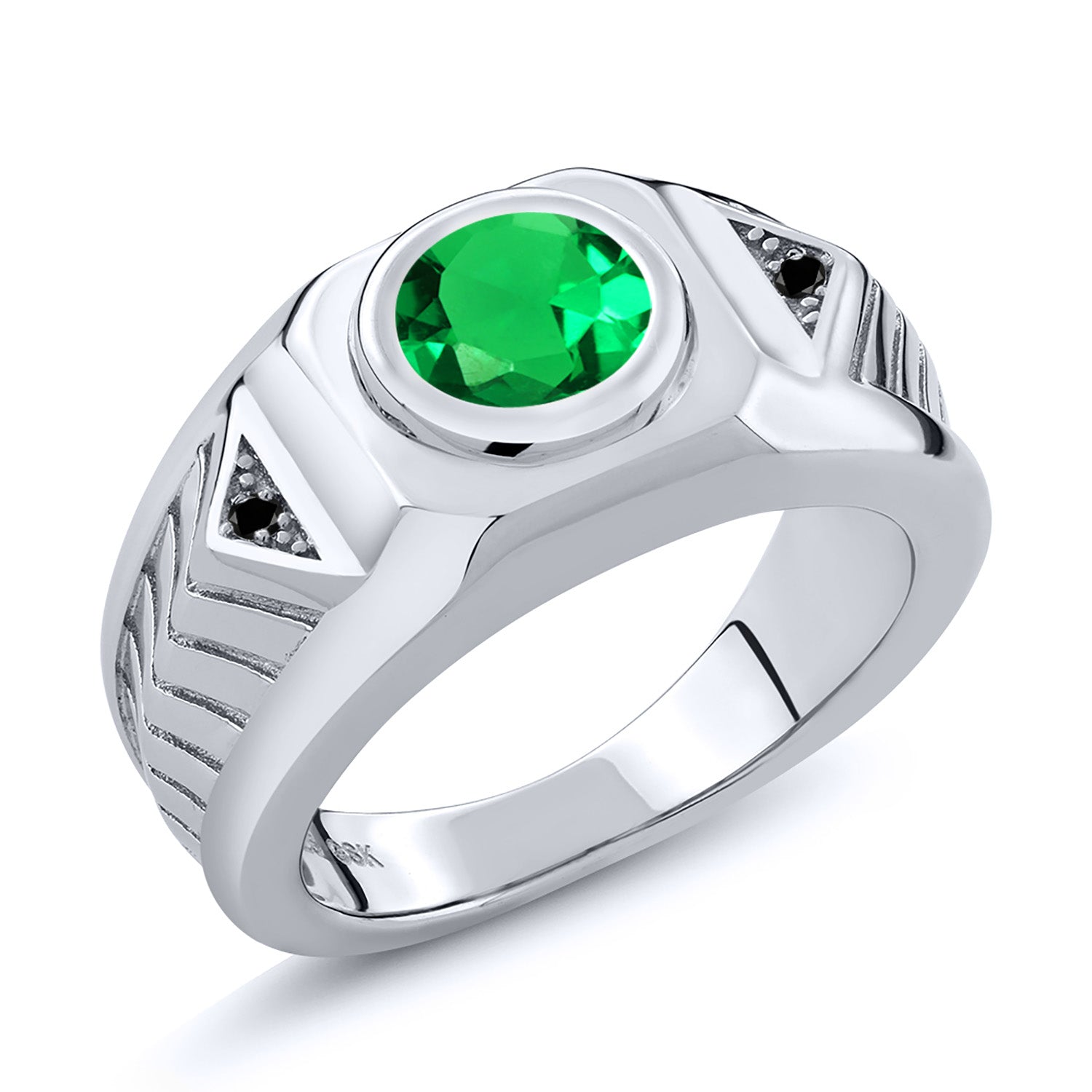 Nano Emerald - May_13_Ring in 925 Sterling Silver