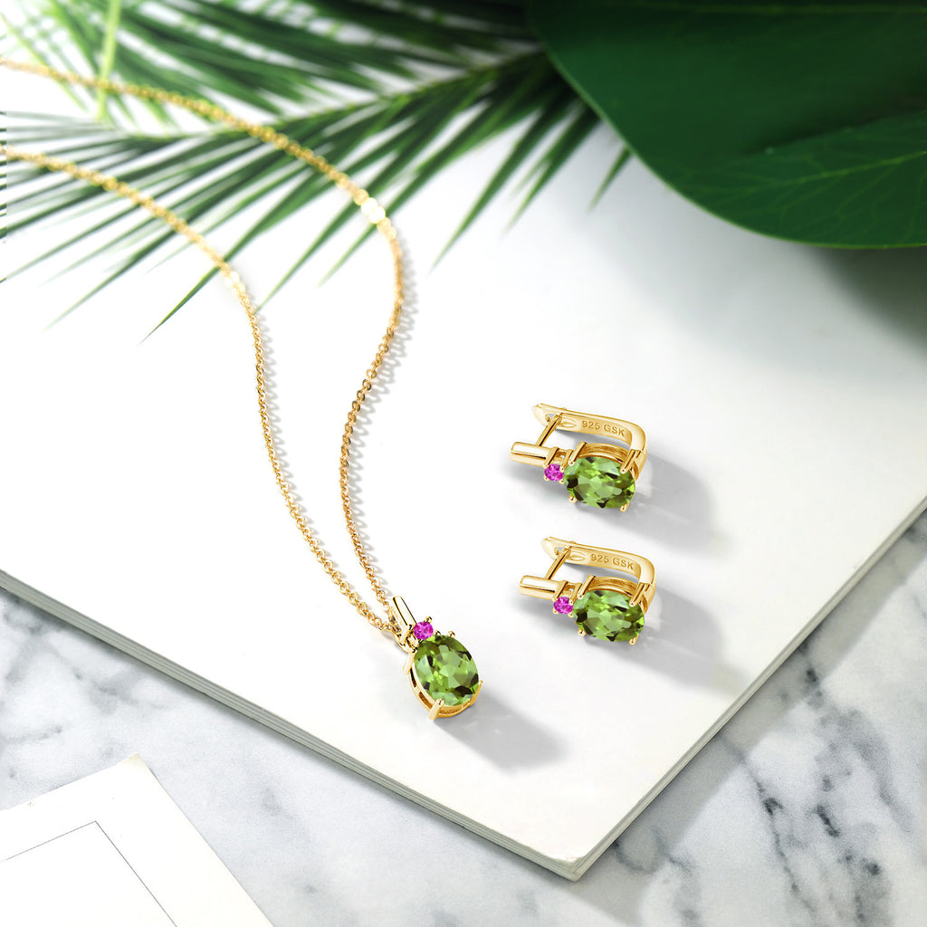 Peridot - August_Pendant Earrings Set in 925 Yellow Gold Plated Silver