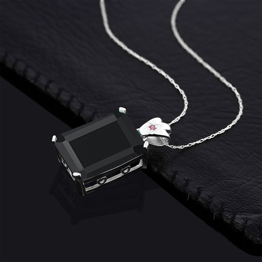 Onyx - December_Pendant in 925 Sterling Silver