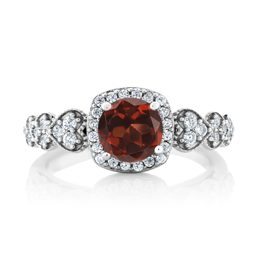 Garnet - January_9_Ring in 925 Sterling Silver
