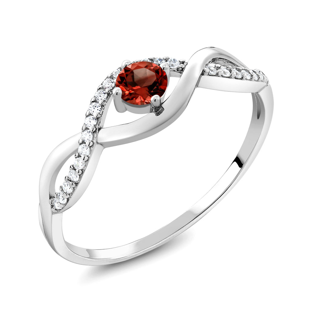 Garnet_6_Ring in 925 Sterling Silver