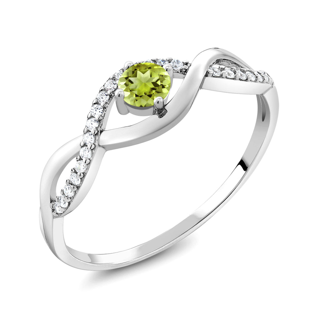 Peridot_6_Ring in 925 Sterling Silver