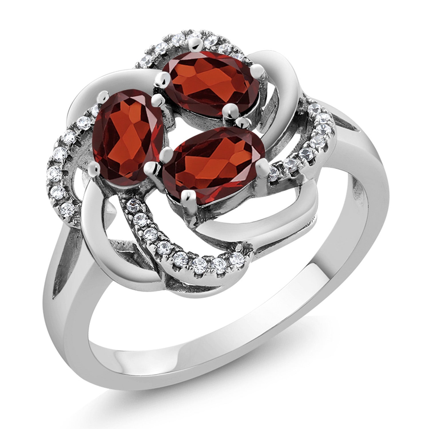 Garnet - January_6_Ring in 925 Sterling Silver