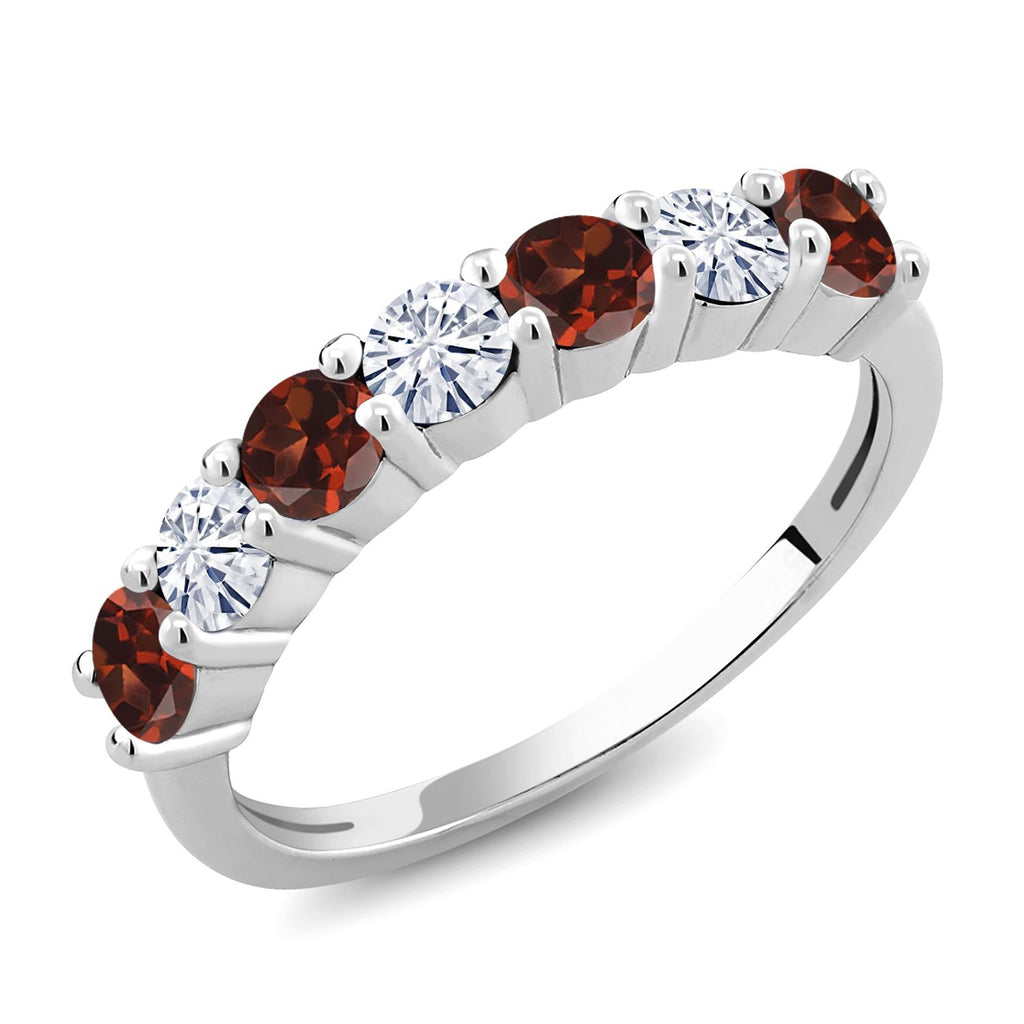 Garnet - January_5_Ring in 925 Sterling Silver