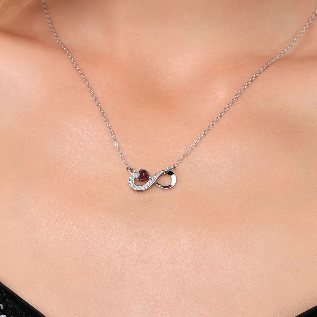 Garnet_Necklace in 925 Sterling Silver