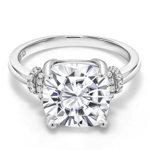 White Moissanite - April_5_Ring in 925 Sterling Silver