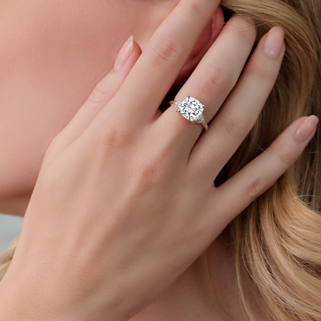 White Moissanite - April_5_Ring in 925 Sterling Silver