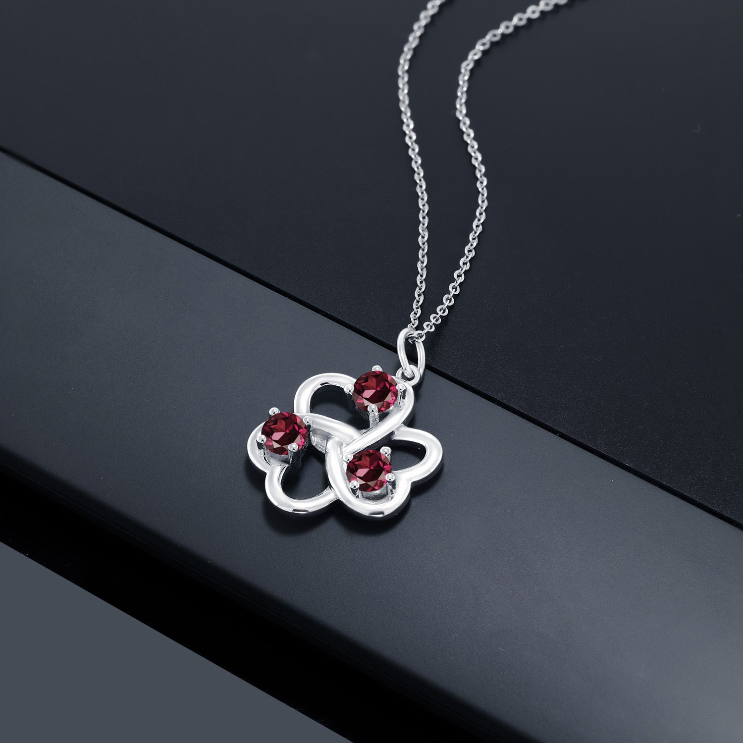 Rhodolite Garnet_Pendant in 925 Sterling Silver