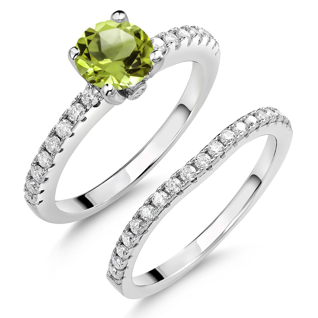 Peridot - August_7_Ring in 925 Sterling Silver