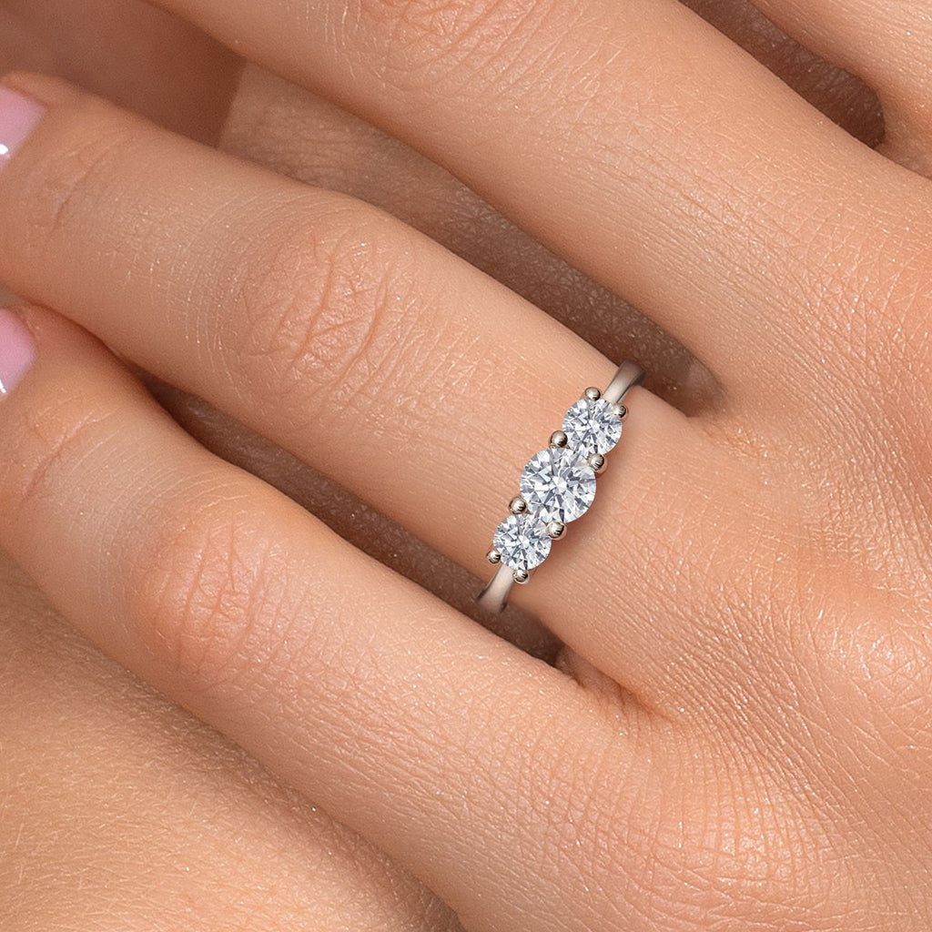 Ring in 14K White Gold