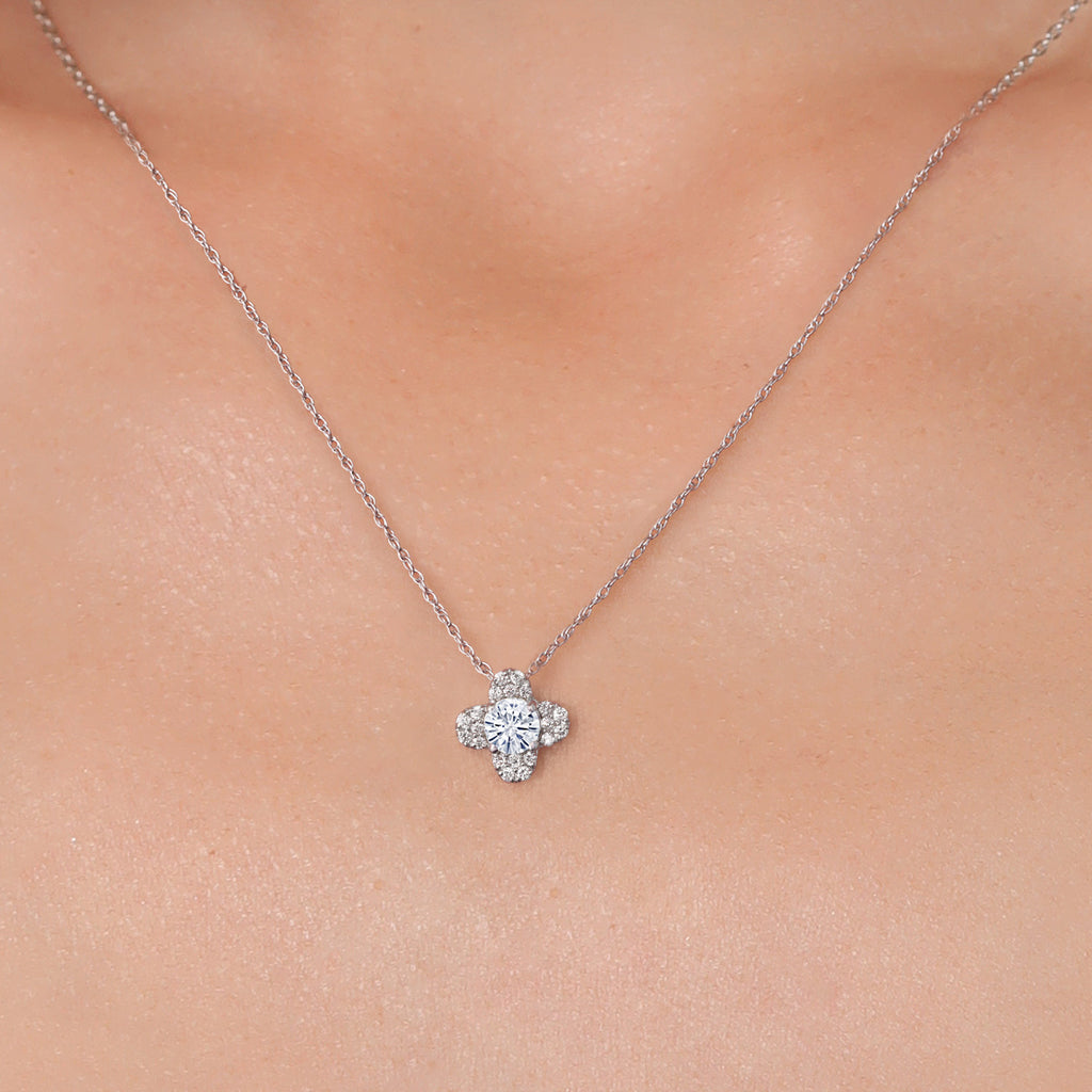 Necklace in 10K White Gold