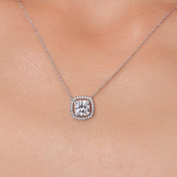Necklace in 10K White Gold