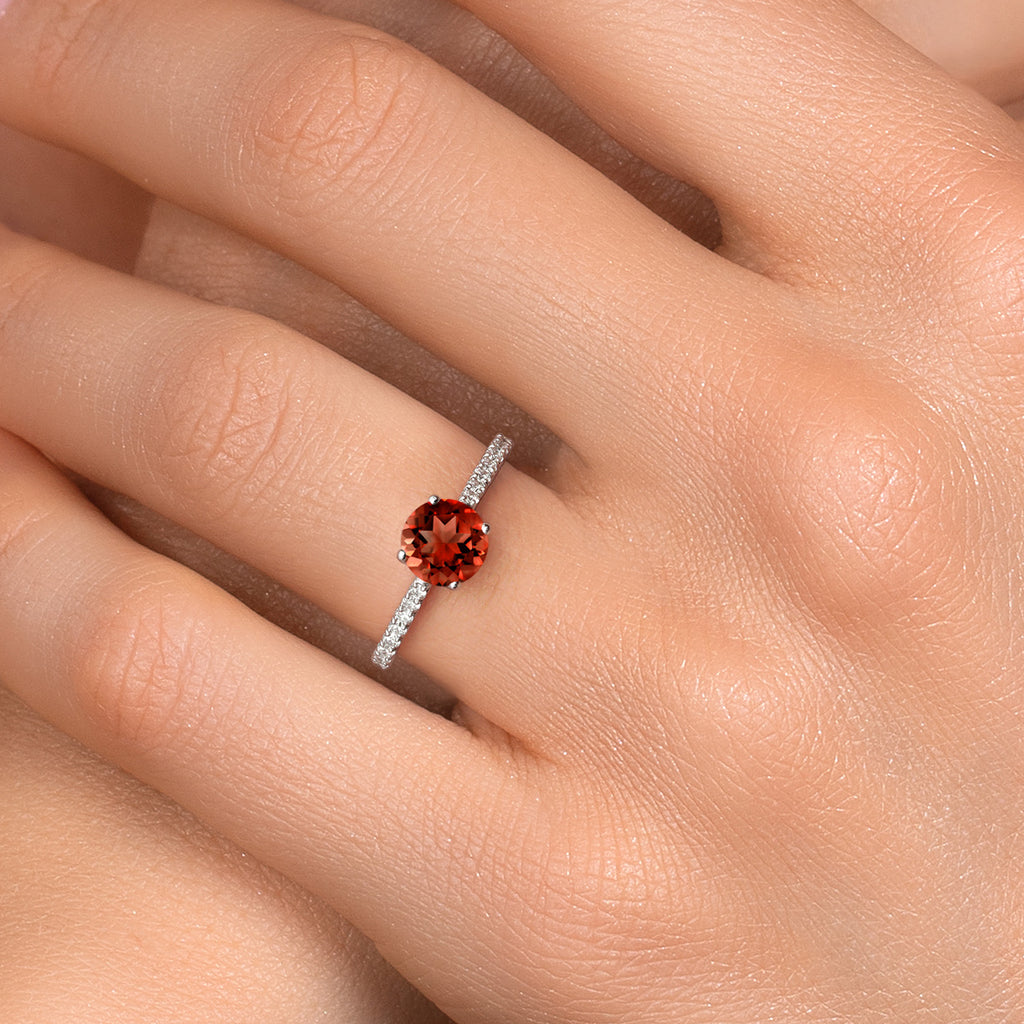 Garnet - January_7_Ring in 14K White Gold