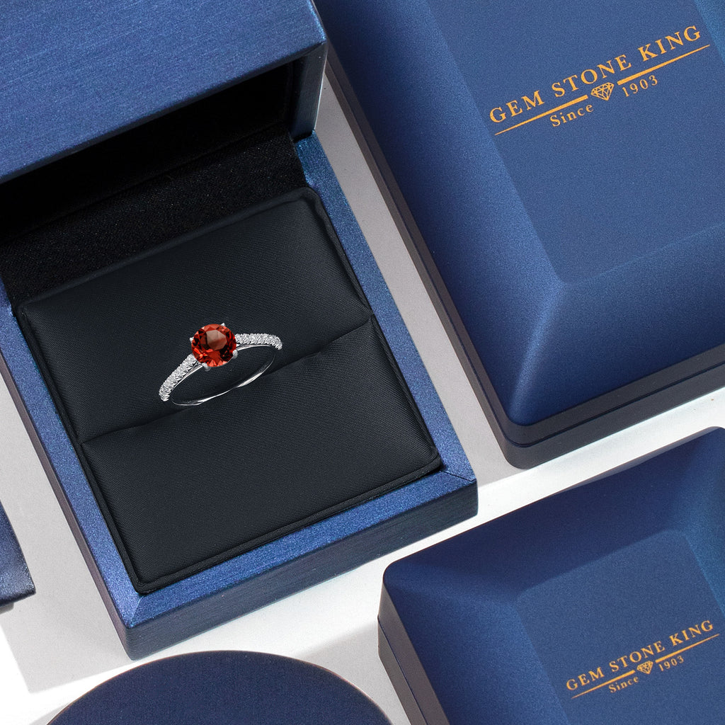 Garnet - January_7_Ring in 14K White Gold