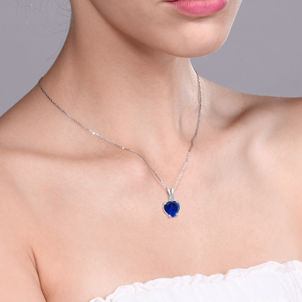 Pendant in 14K White Gold