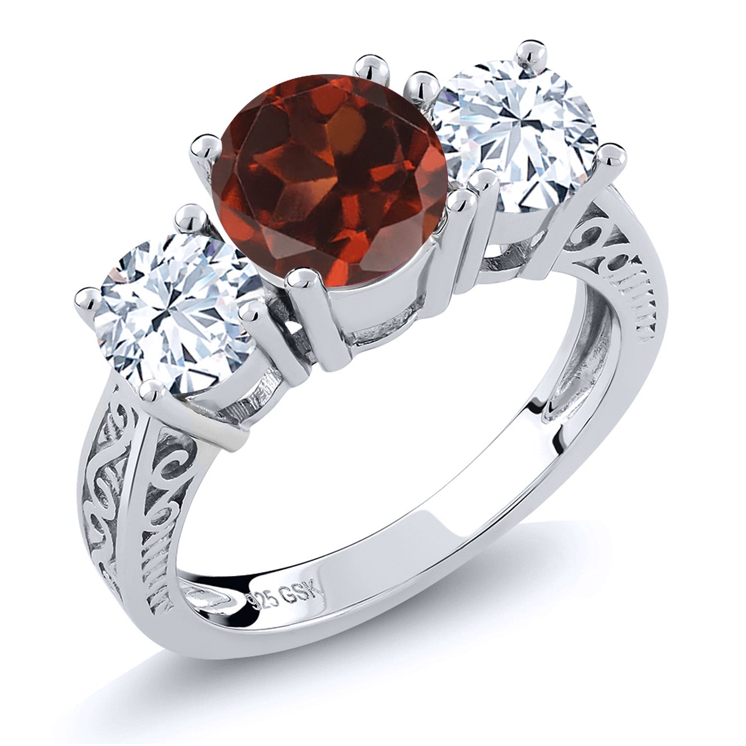 Garnet - January_9_Ring in 925 Sterling Silver
