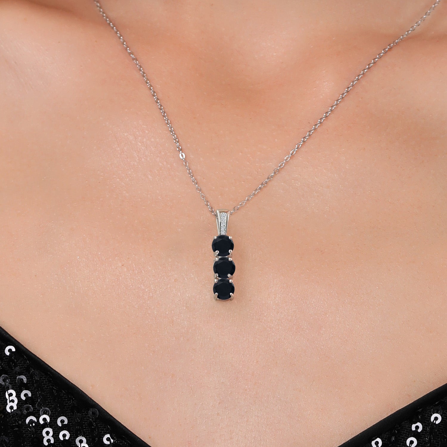 925 Sterling Silver Black Onyx and White Diamond Pendant Necklace For Women (1.46 Cttw, Gemstone Birthstone, Round 5MM, with 18 inch Silver Chain)