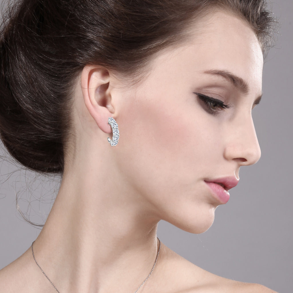White Moissanite - April_925 Sterling Silver_Earrings in 925 Sterling Silver