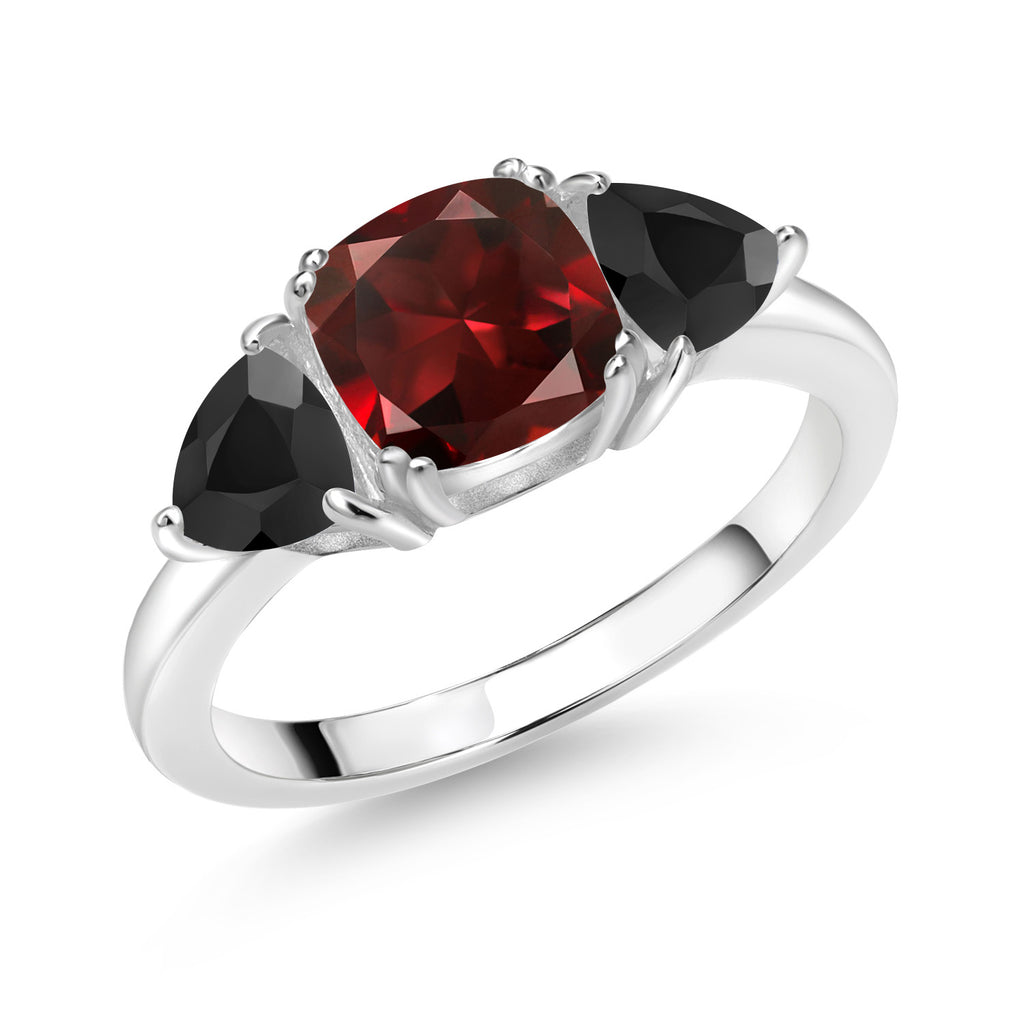 Garnet - January_8_Ring in 925 Sterling Silver