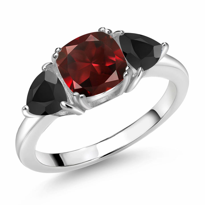 Garnet - January_5_Ring in 925 Sterling Silver
