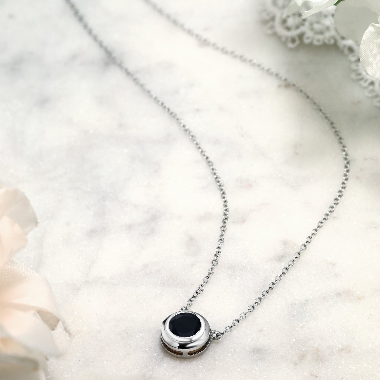 Onyx - December_Necklace in 925 Sterling Silver