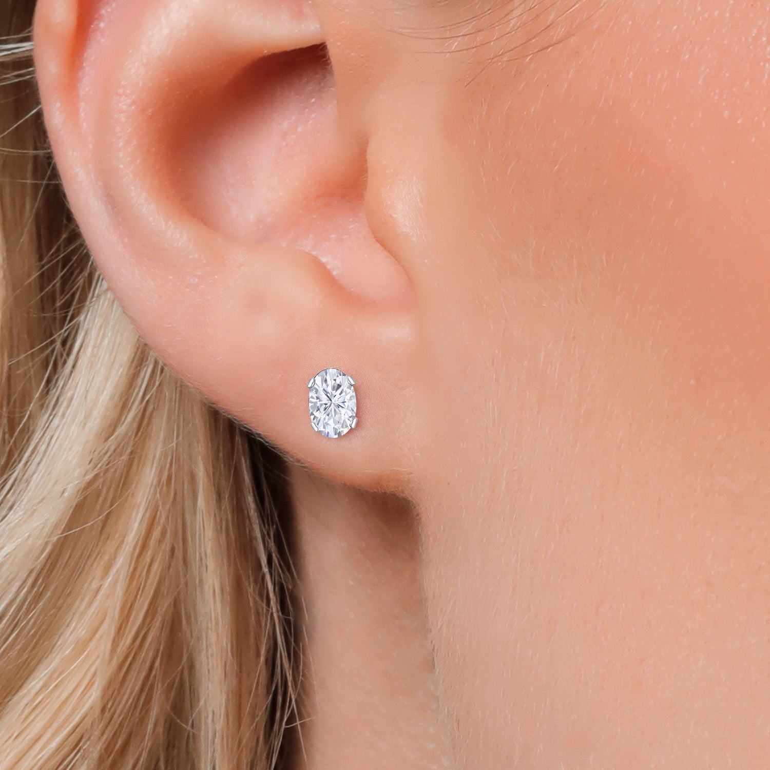 Near Colorless (GH)_Earrings in 925 Sterling Silver