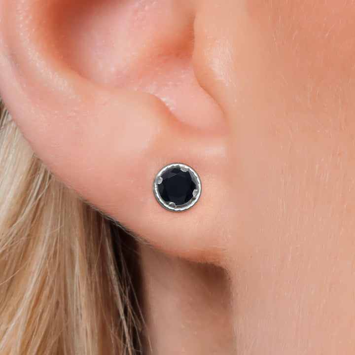 Earrings in 14K White Gold